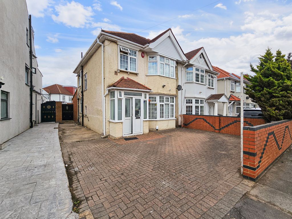 Property photo 1 of 22