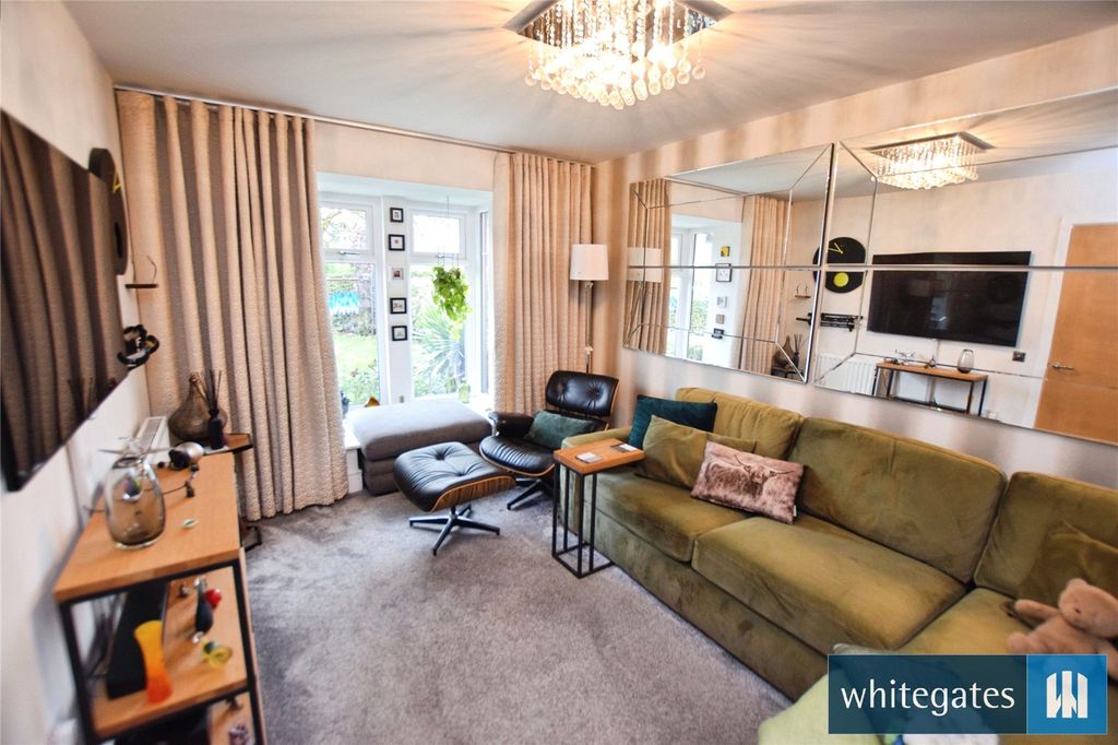 Property photo 3 of 23 Picture No. 04