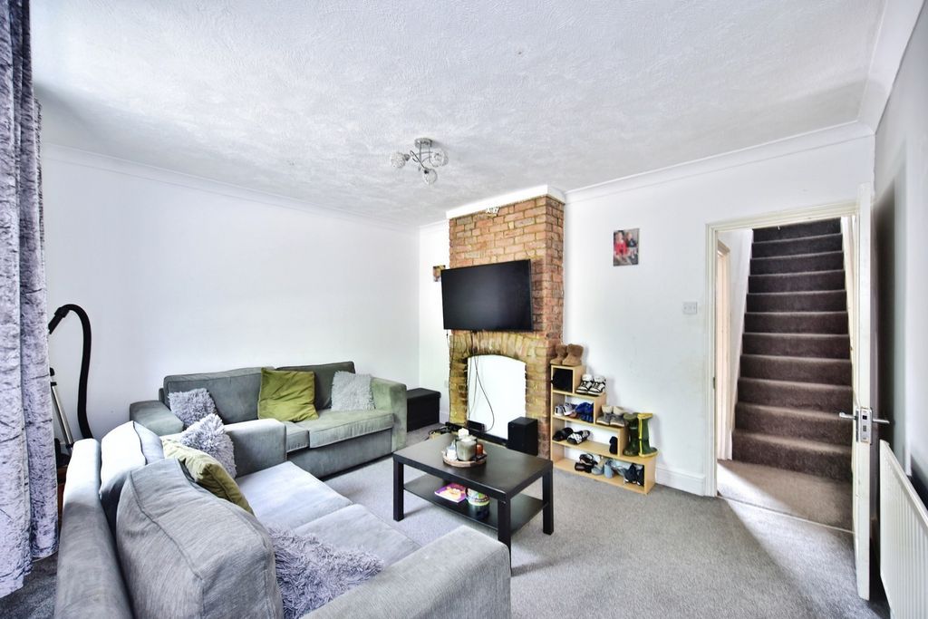 Property photo 3 of 20 Pbox-Img.Jpg
