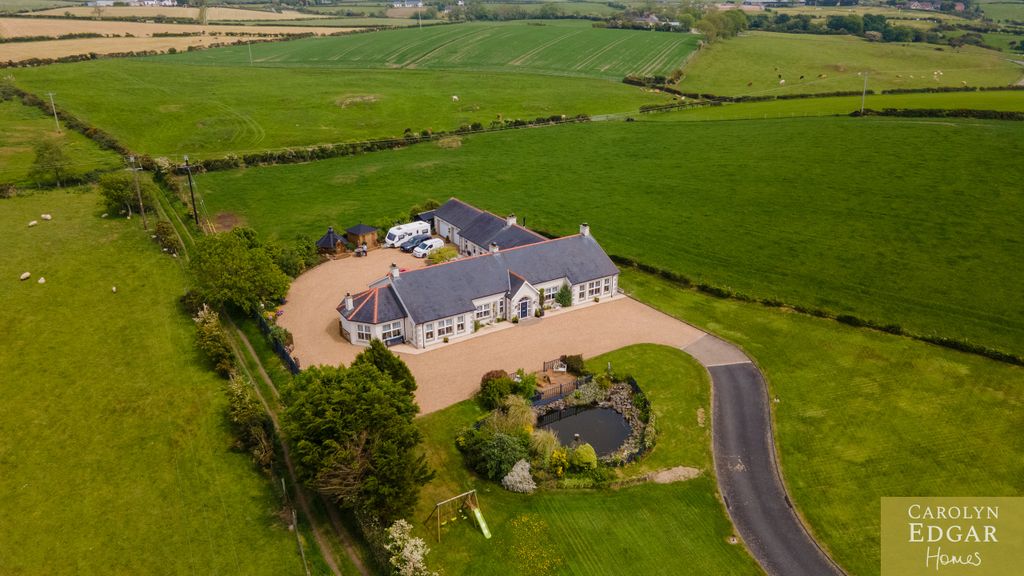 Property photo 1 of 71 014