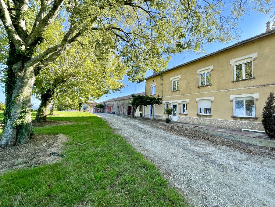 Property photo 2 of 21