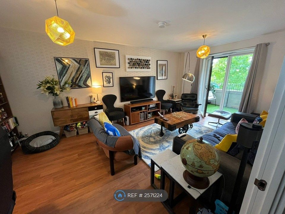 Property photo 2 of 8