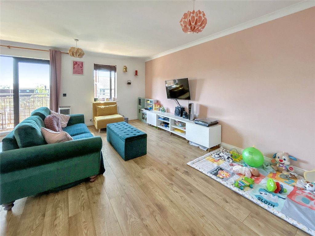 Property photo 3 of 23 Picture No. 09