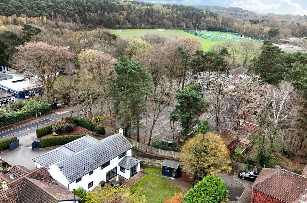 Property photo 3 of 23 1-69Caa67A8c9Bf-1...