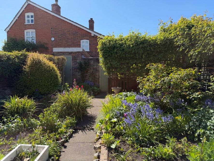 Property photo 3 of 17