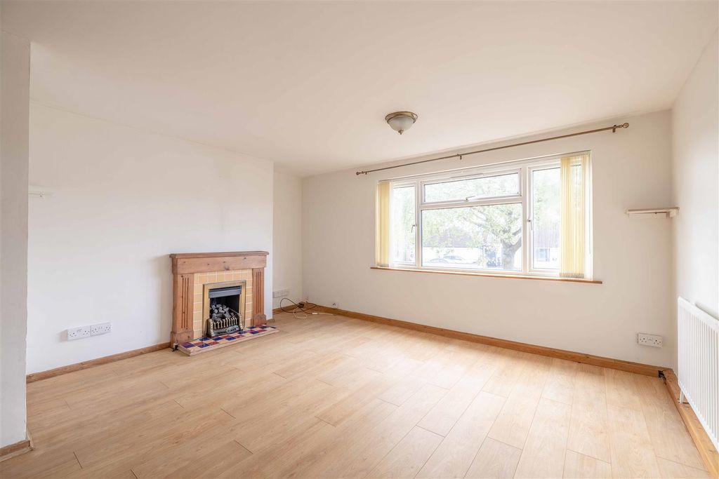 Property photo 2 of 12 A241Rd (9 Of 12).Jpg
