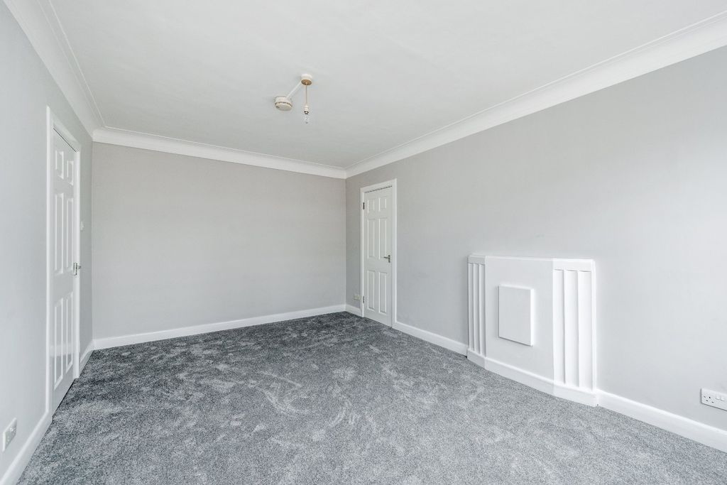 Property photo 1 of 6 Reception