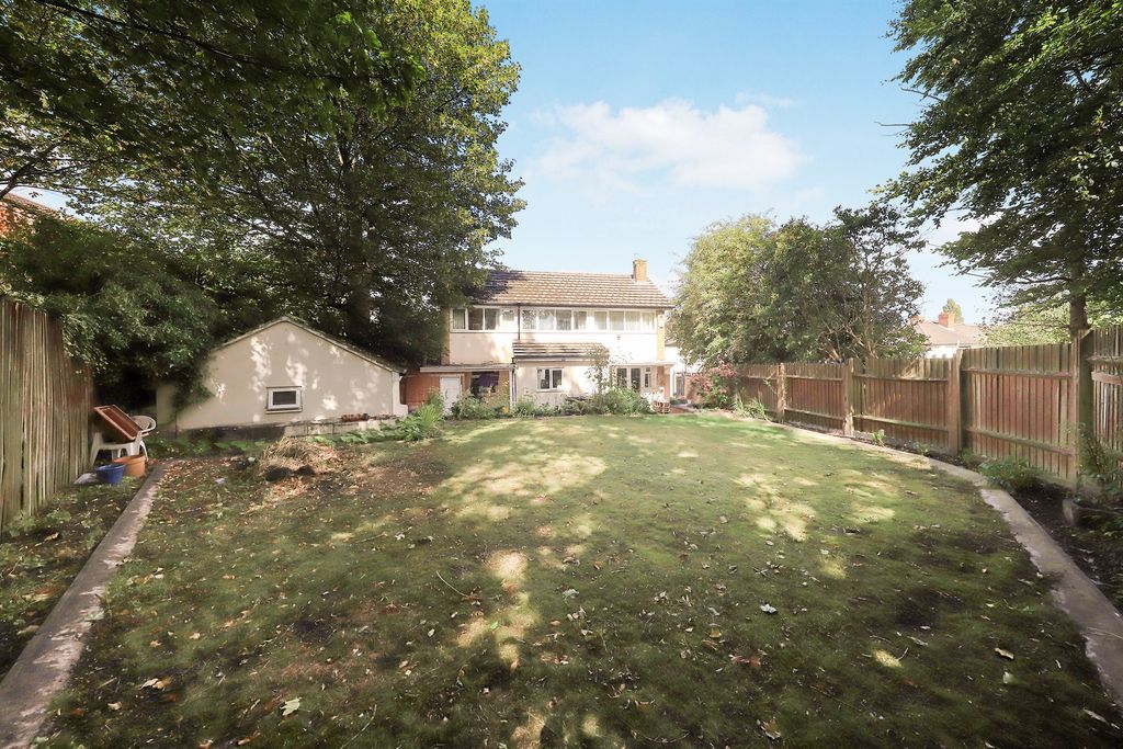 Property photo 2 of 16