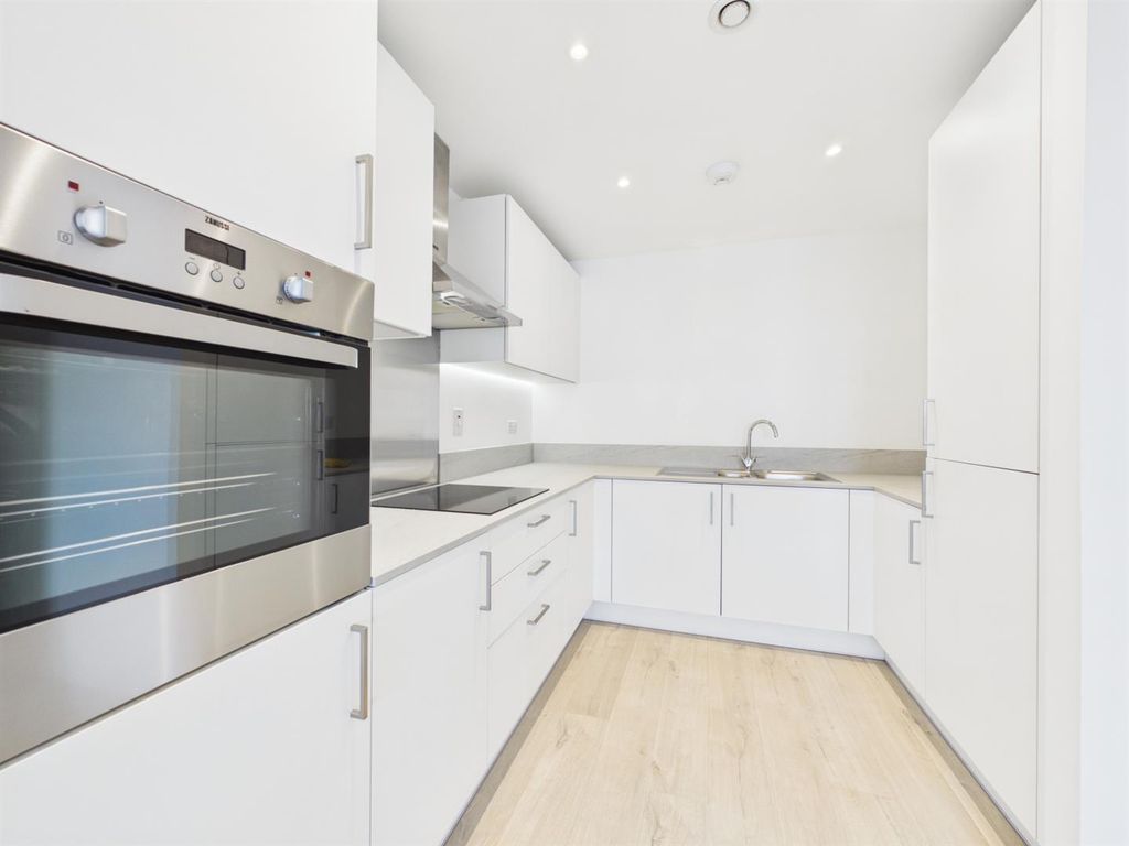 Property photo 1 of 7 Cam02664G0-Pr0129-Still001.Jpg