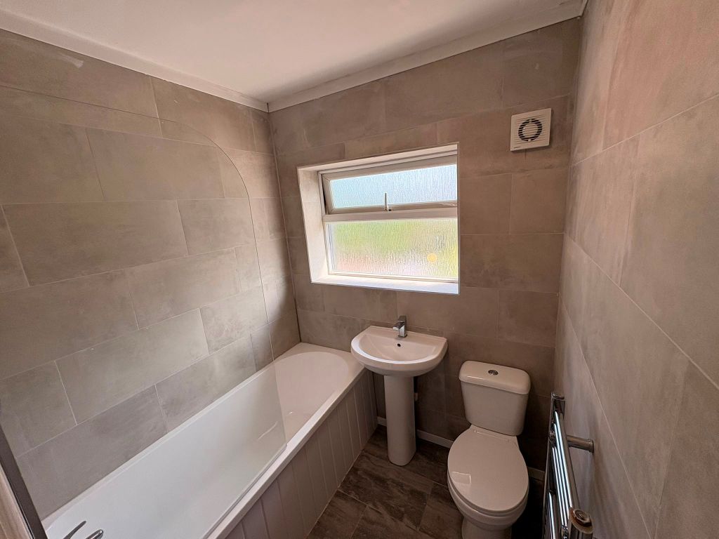 Property photo 2 of 3