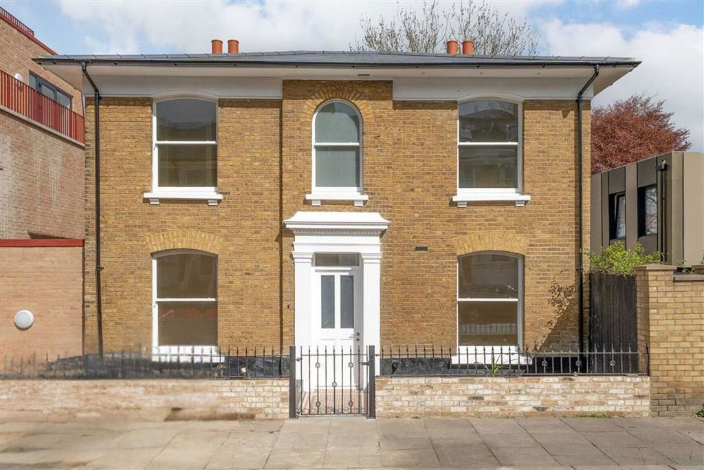 Property photo 1 of 13