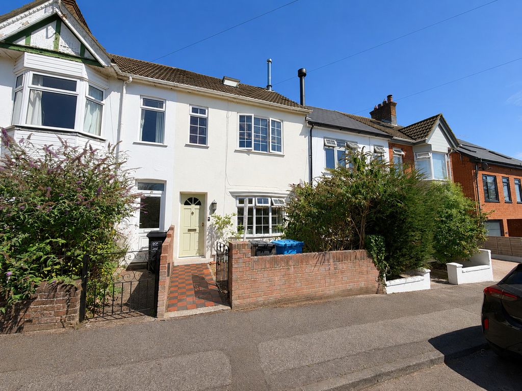 Property photo 2 of 17