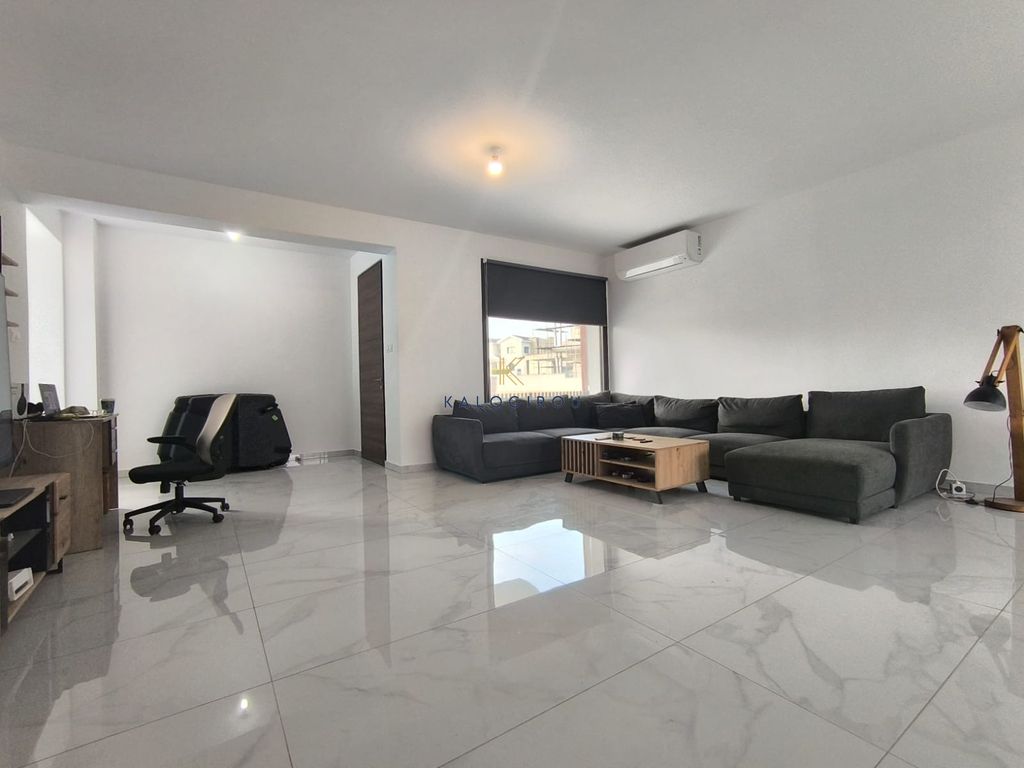 Property photo 3 of 22