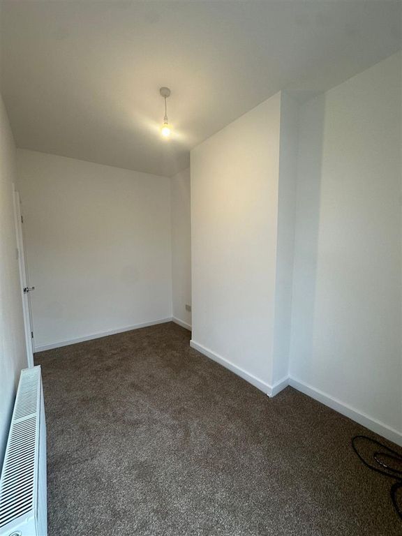 Property photo 3 of 14 69A Slade Road 12.Jpg