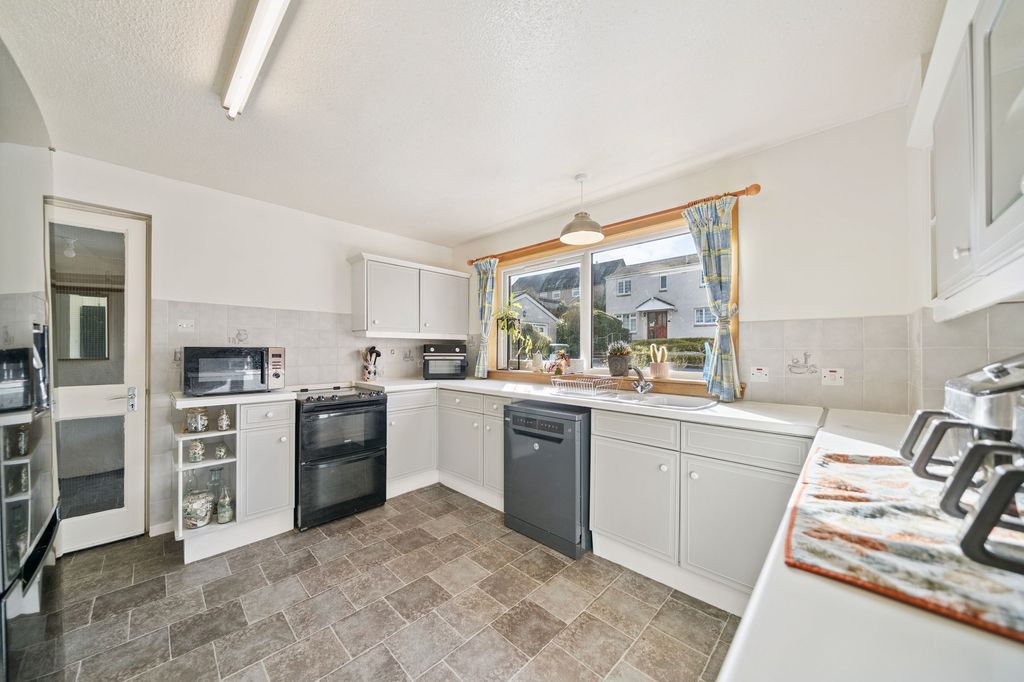 Additional image 4 of 5 bed detached house for saleCraigie Place, Perth PH2