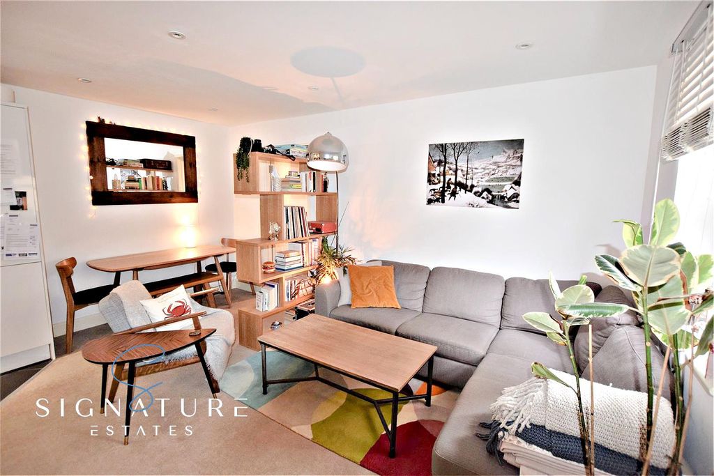 Property photo 2 of 7 Tntaxj0Ntesmsj2Nbdhv1G.Jpg