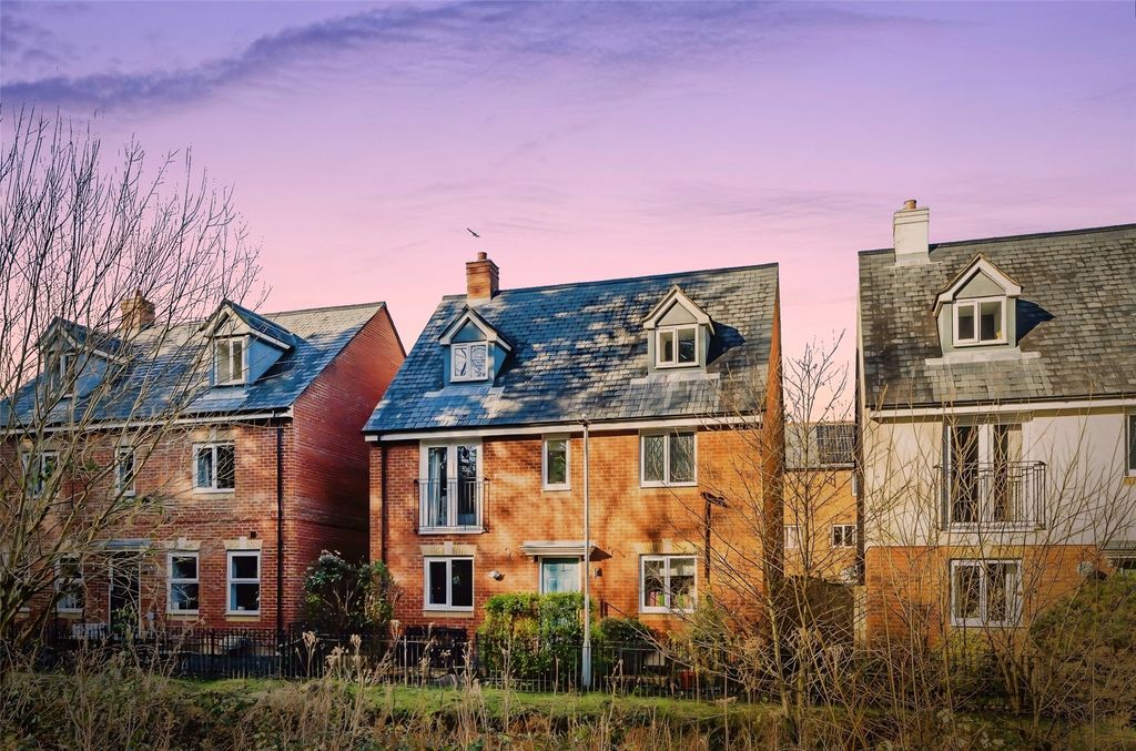 Property photo 1 of 17 Front Elevation