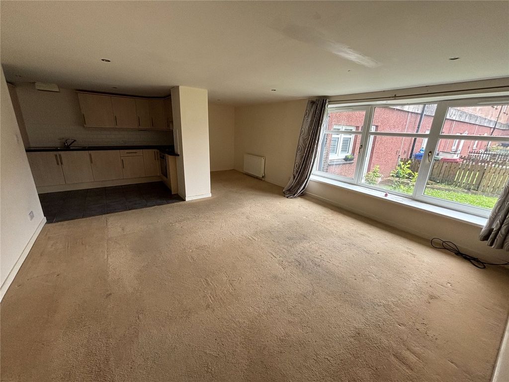 Property photo 2 of 11 Picture No. 08
