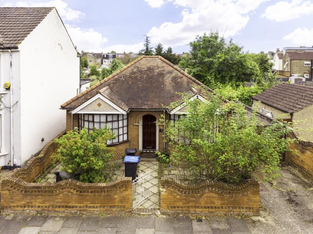 Property photo 2 of 23