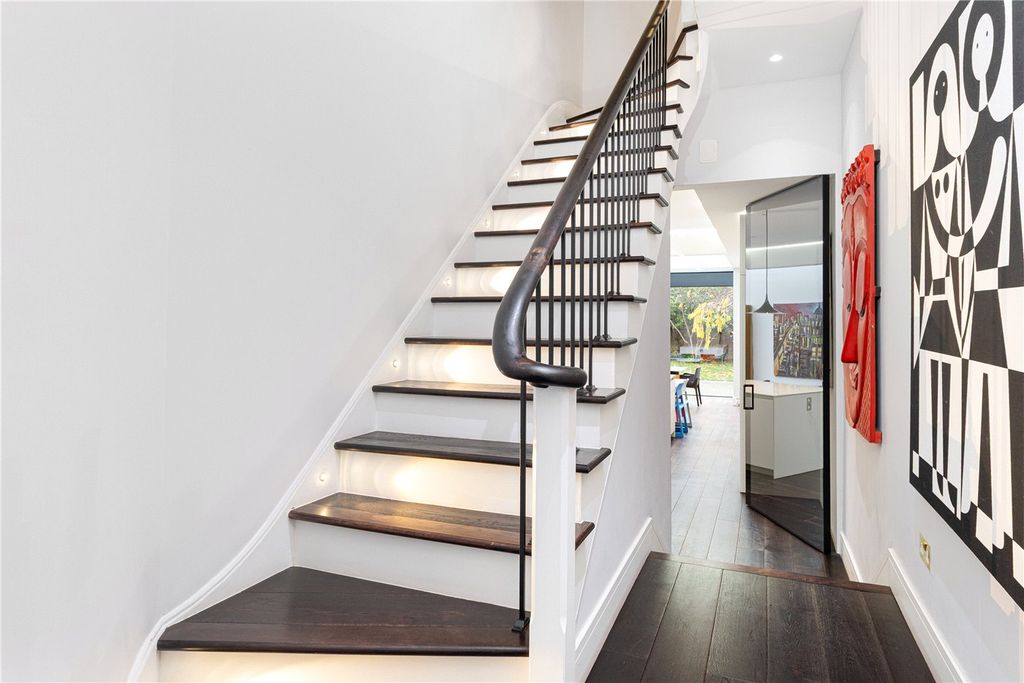 Property photo 2 of 17 Picture No. 20