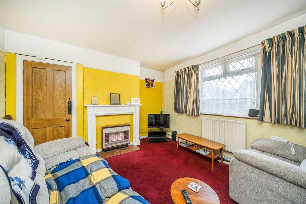 Property photo 2 of 6