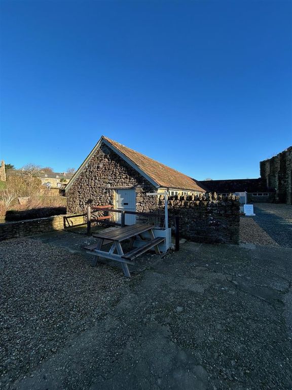 Property photo 1 of 5 Front 1.Jpg