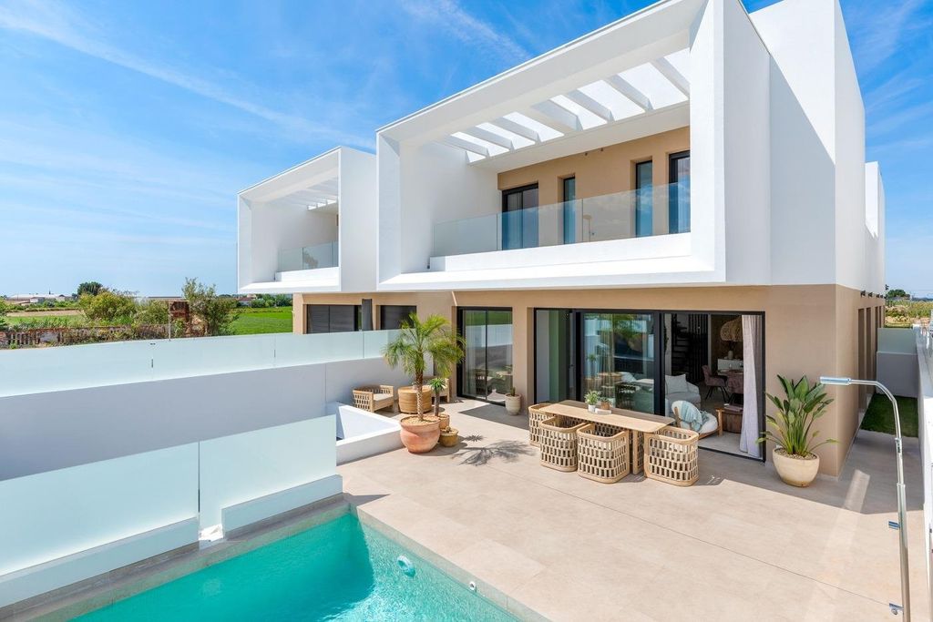 Property photo 1 of 48