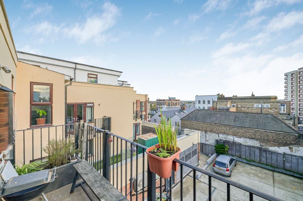 Property photo 2 of 13 Picture No. 05