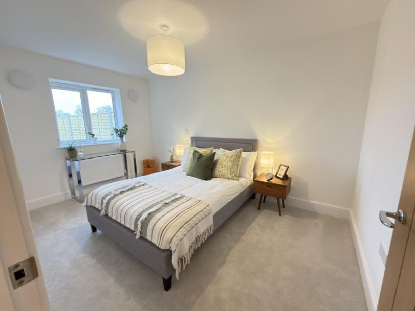 Property photo 3 of 6 8585.Jpg