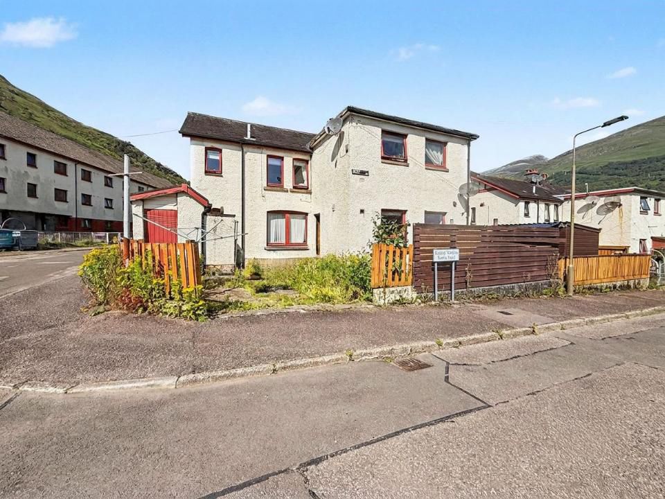 Property photo 3 of 31