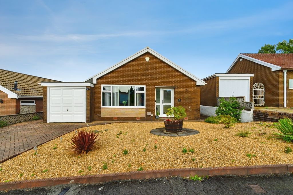 Property photo 1 of 27 Pbox-Img.Jpg