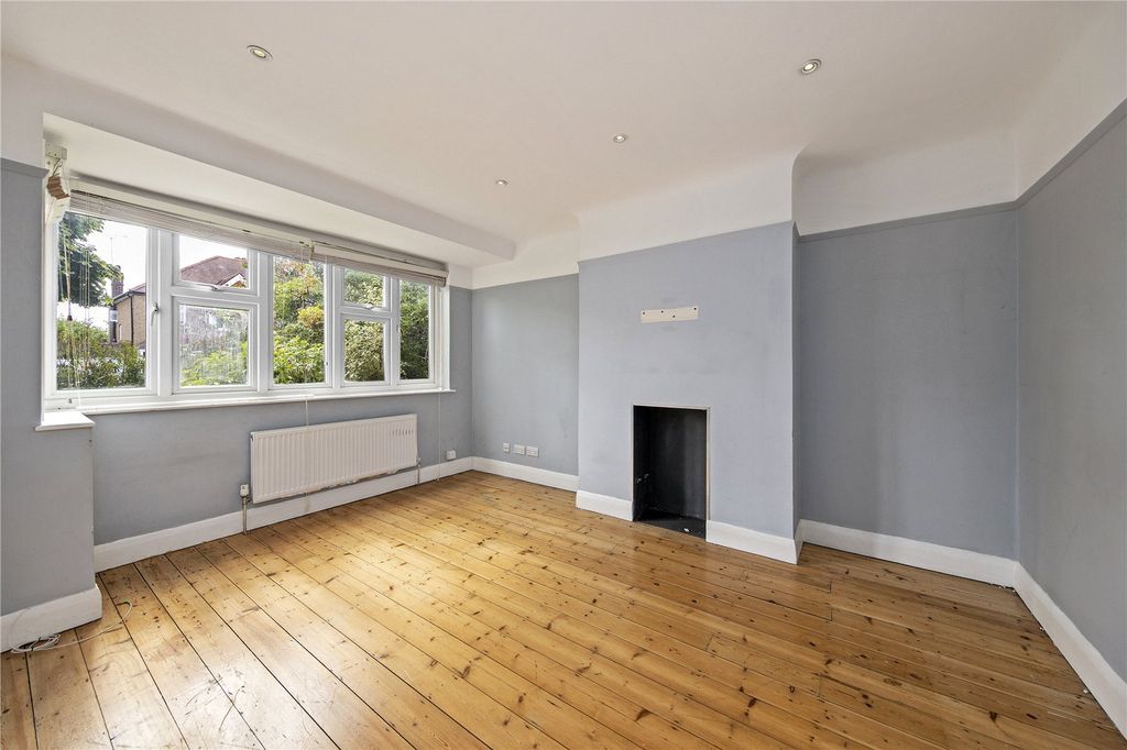 Property photo 2 of 10 Picture No. 08