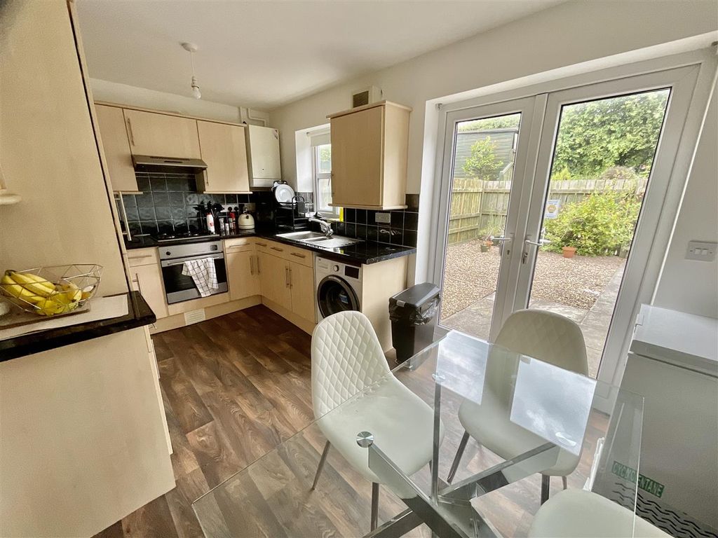 Property photo 3 of 11 81E0Bb81-02Bd-42Ca-B00E-2Edea2A53Fcc.Jpeg