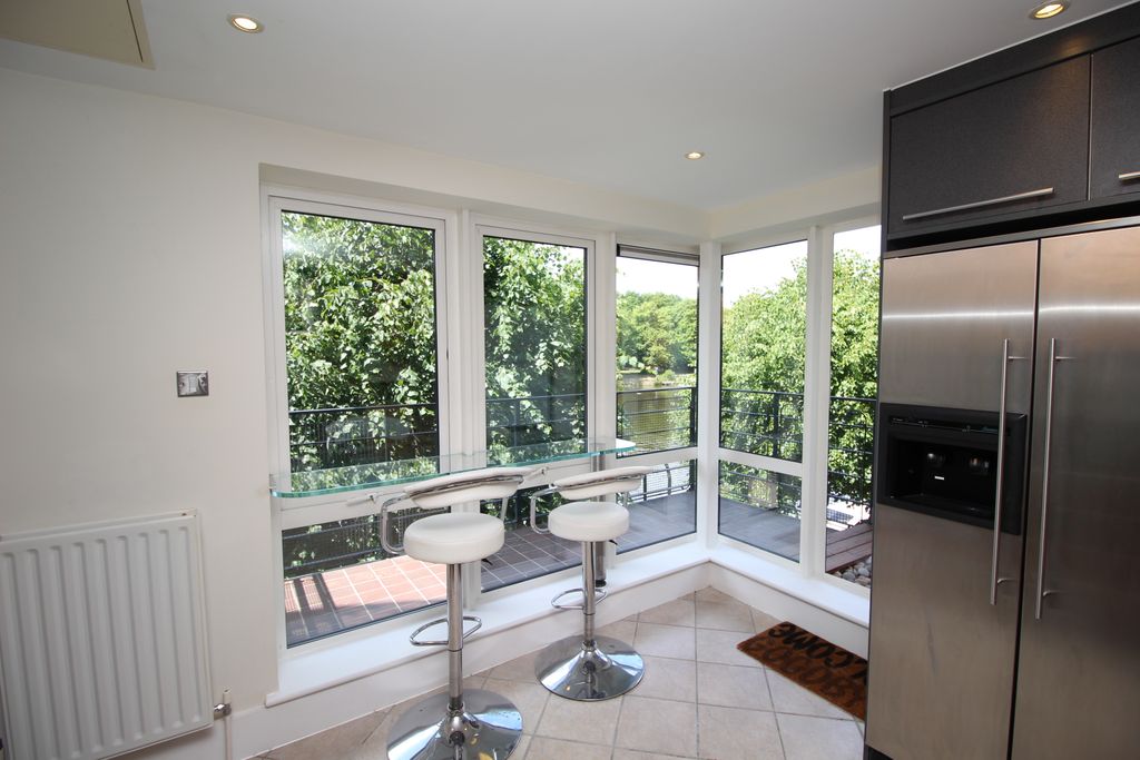 Additional image 6 of 2 bed flat for saleCharter Quay, Kingston Upon Thames KT1