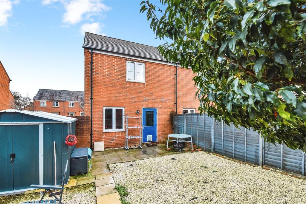 Property photo 2 of 15