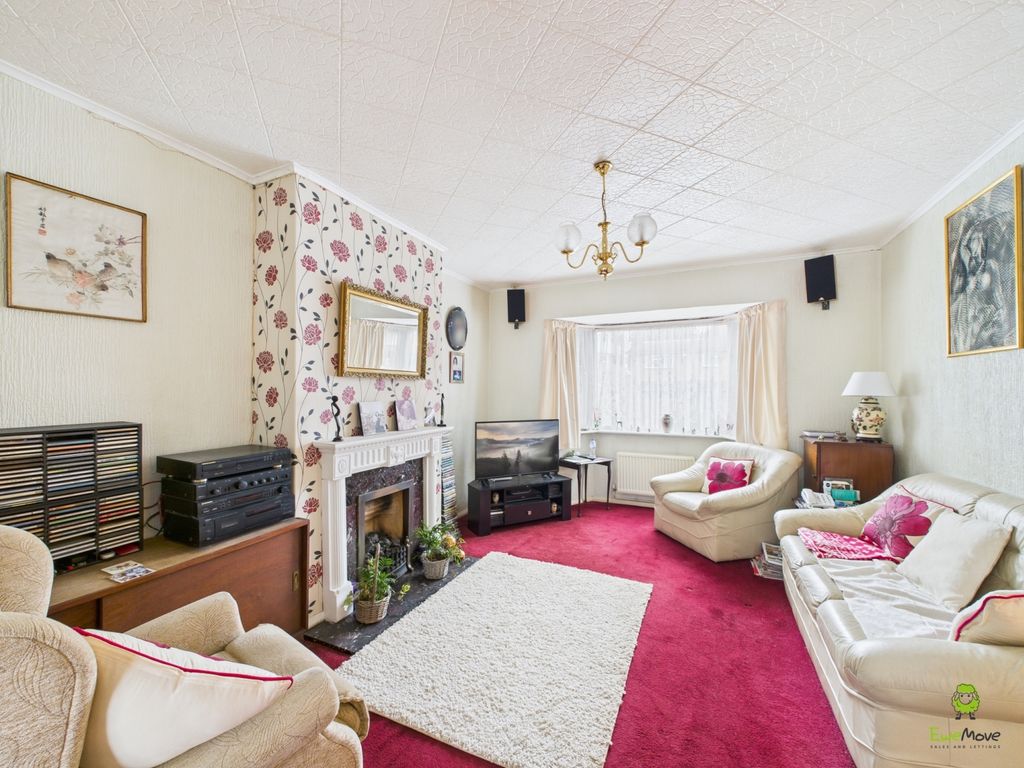 Property photo 3 of 9 Presented By Robert At Ewemove Bexleyheath And Dar