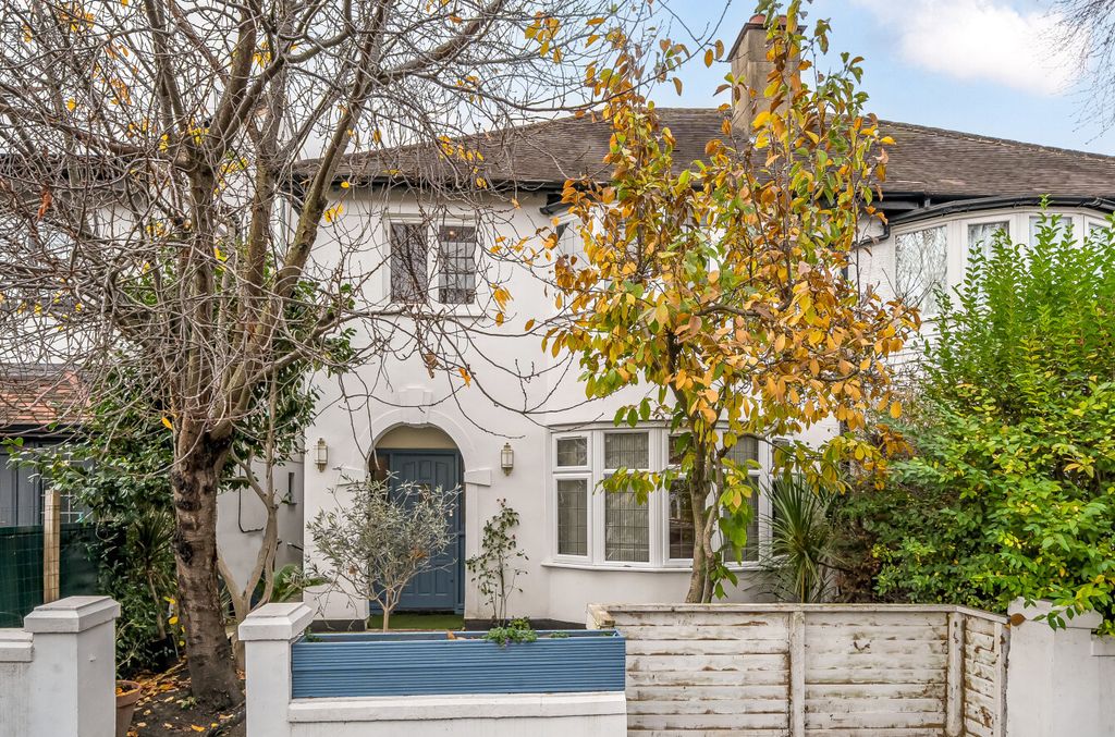 Property photo 1 of 17 1373474-1-6908c3A...