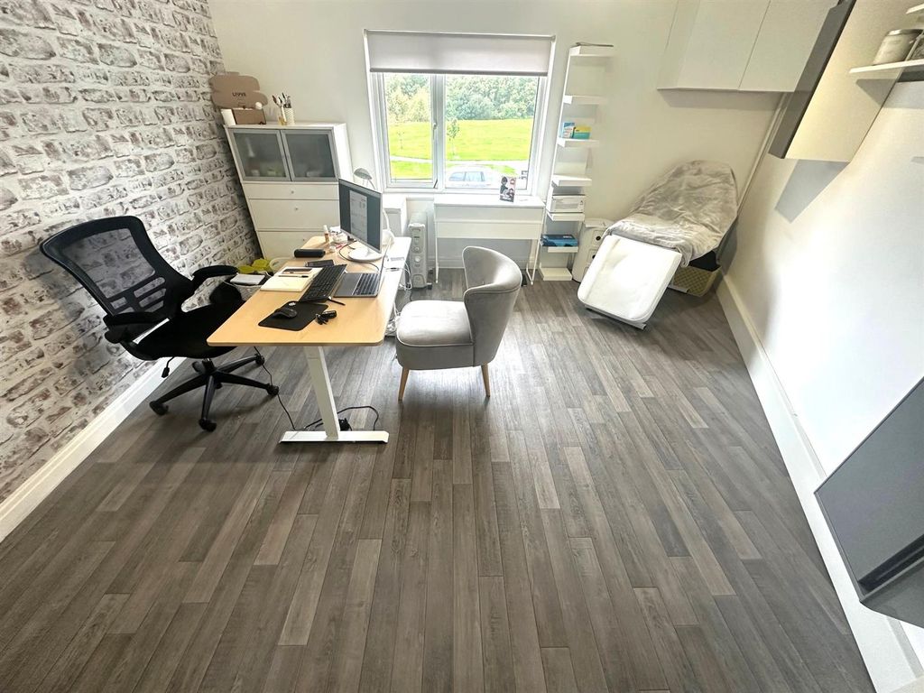 Property photo 2 of 9 Img_5249.Jpg