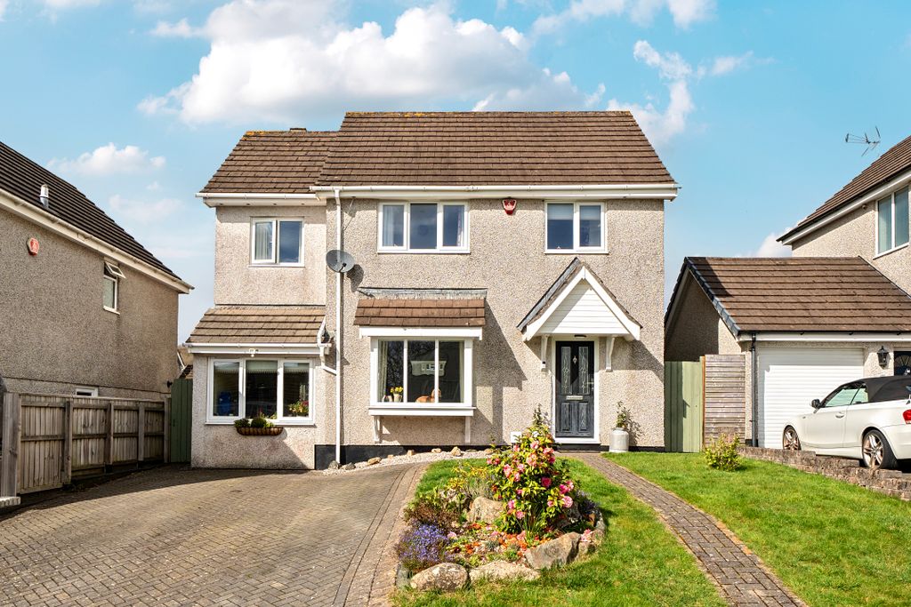 Property photo 1 of 16 1435947-21-69c5424E8A84F