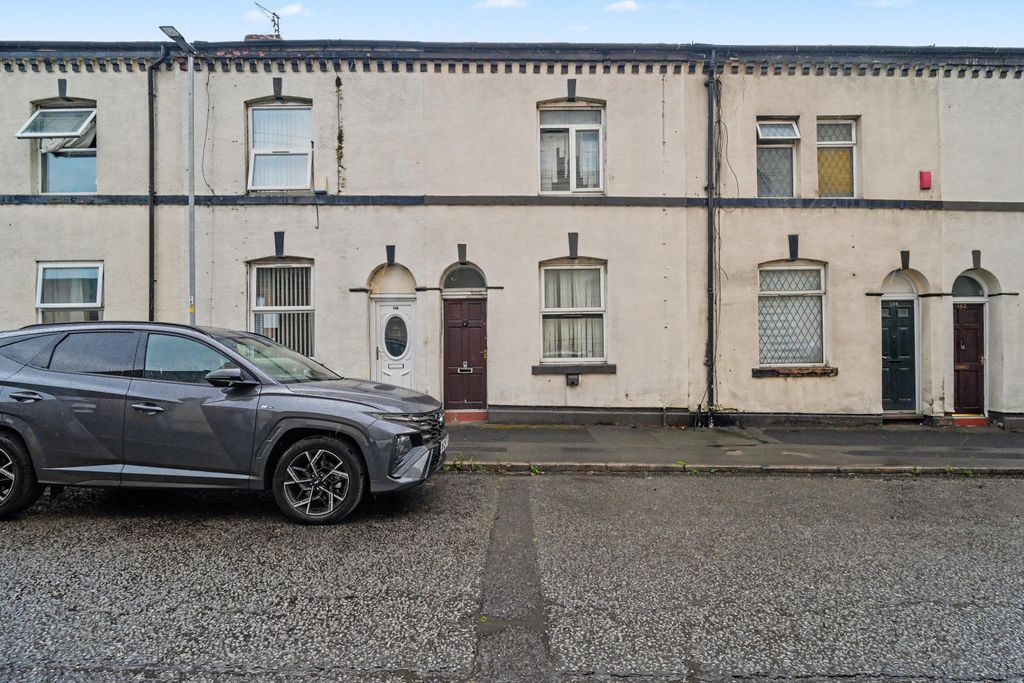 Property photo 1 of 19 186 Hornby Street, Bury, Lancashire, Bl9 5BA