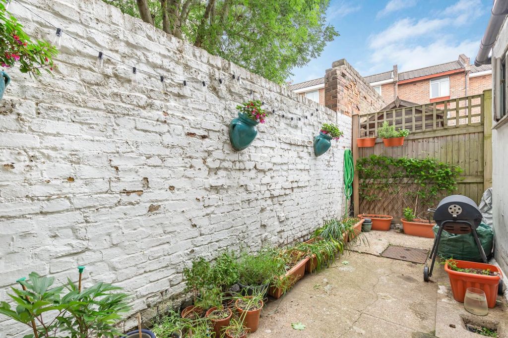 Property photo 2 of 7 Picture No. 03