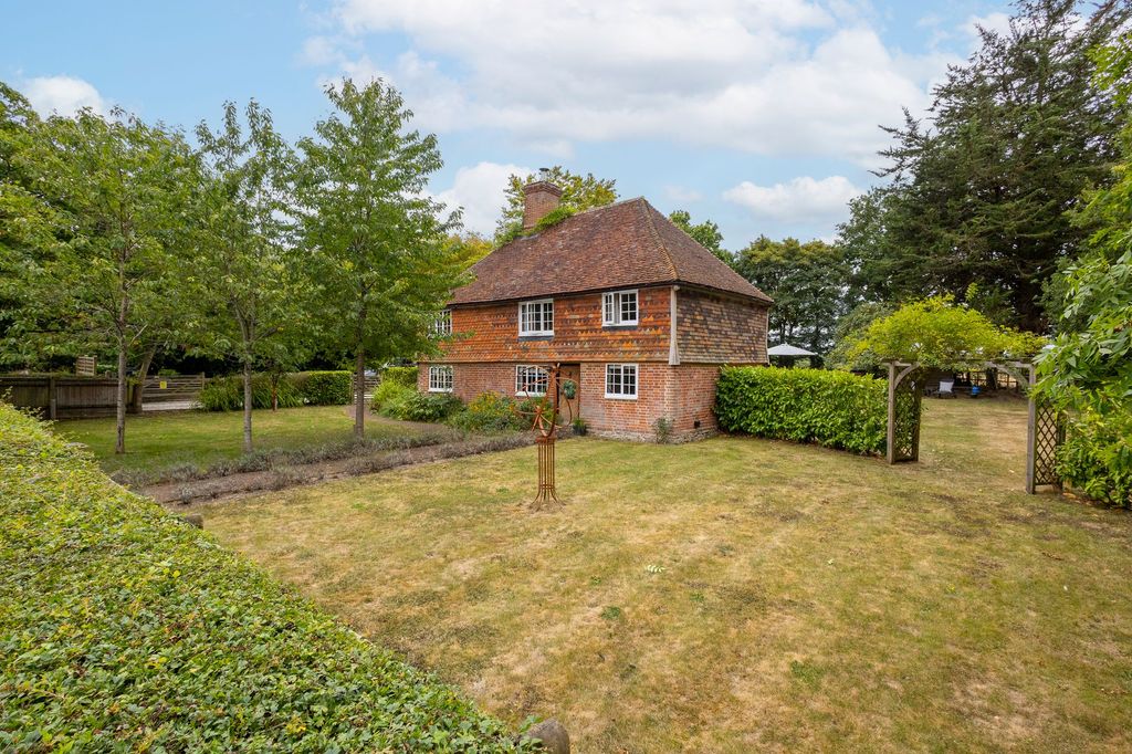 Property photo 1 of 24