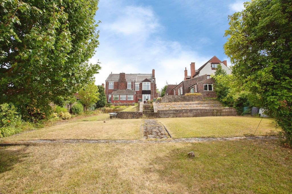 Property photo 2 of 29 Rear Garden