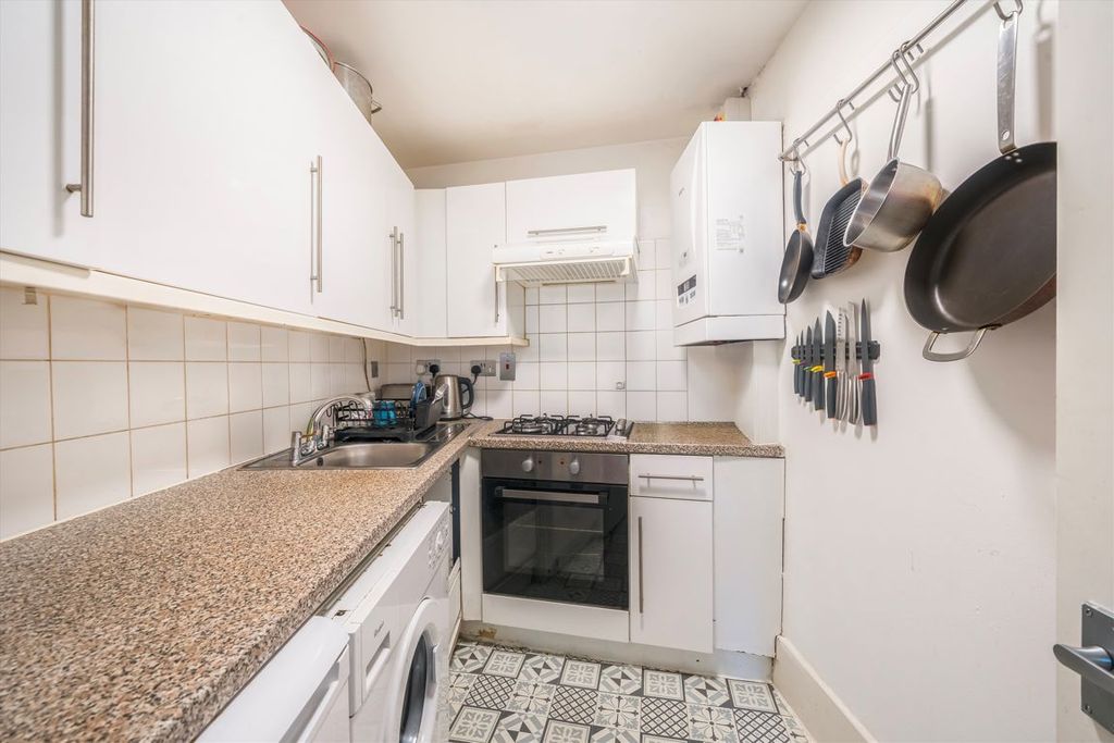 Property photo 3 of 4