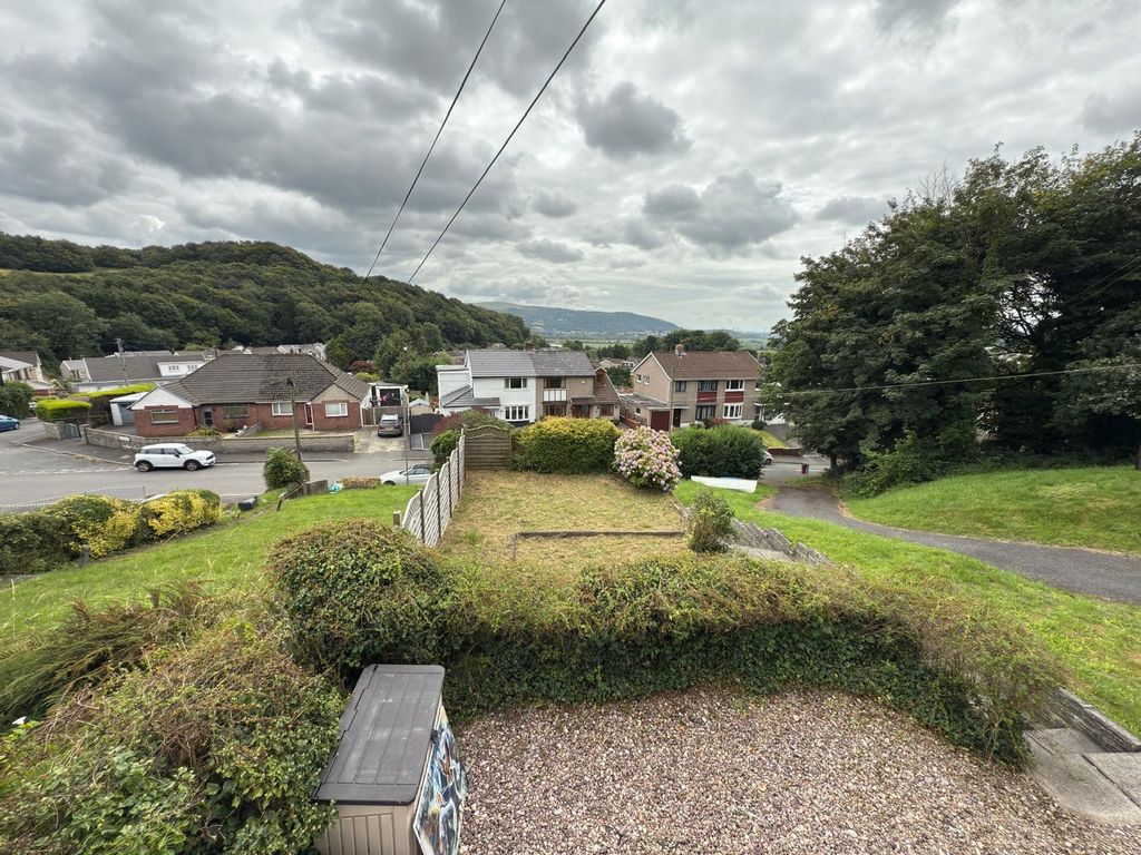 Property photo 2 of 17 Not Specified