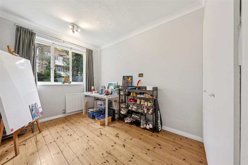 Property photo 3 of 14 11 - 2025-09-24T110828.487.Jpg