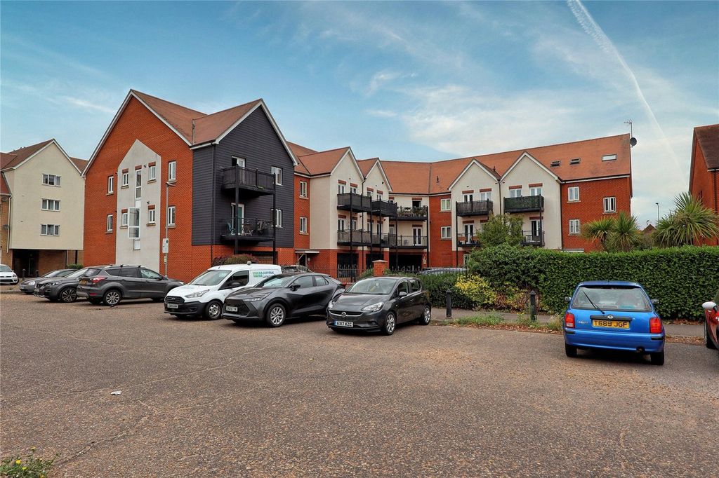 Property photo 1 of 9 Front