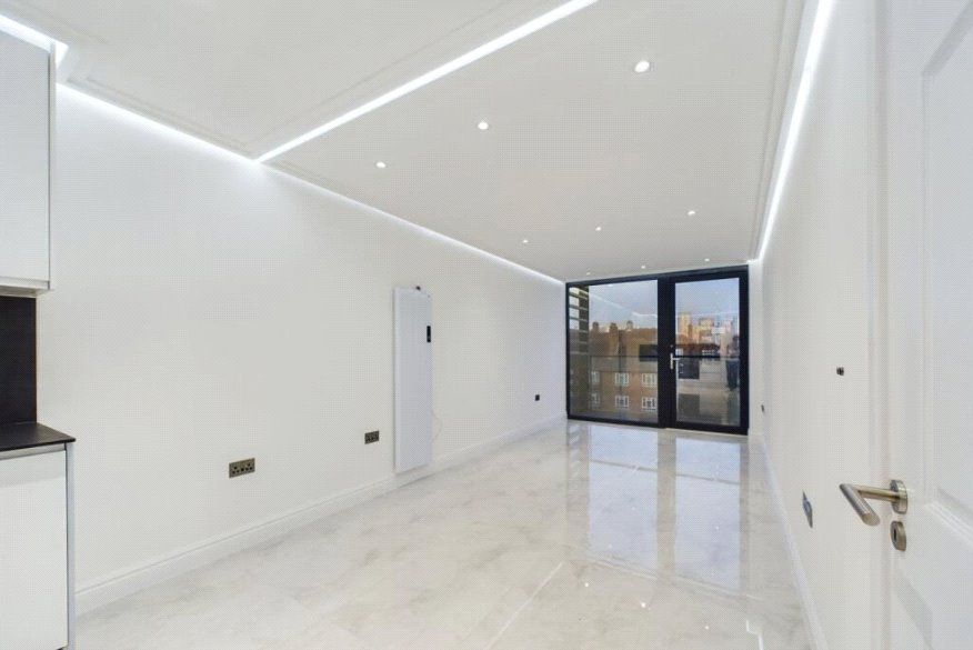 Property photo 1 of 5 Reception/Kitchen