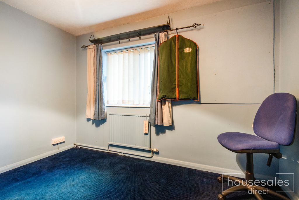 Property photo 3 of 13