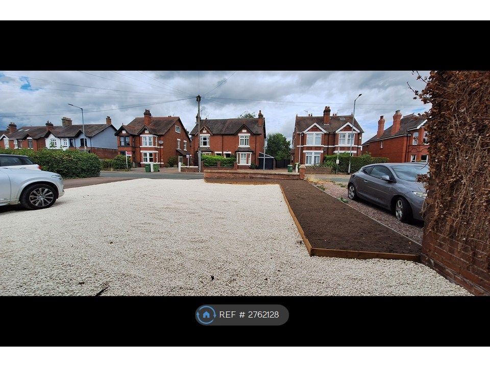 Property photo 2 of 35